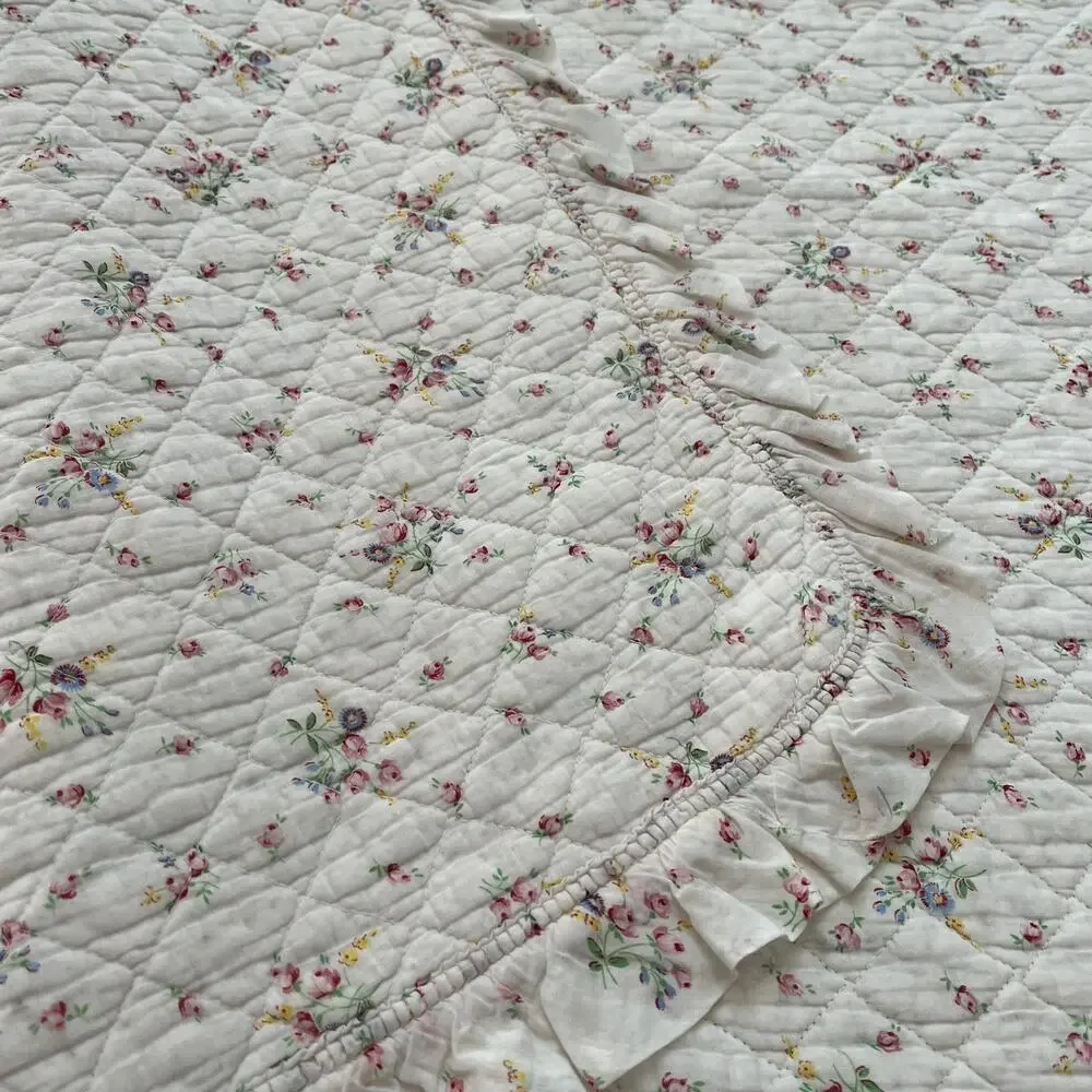 Unbranded this floral